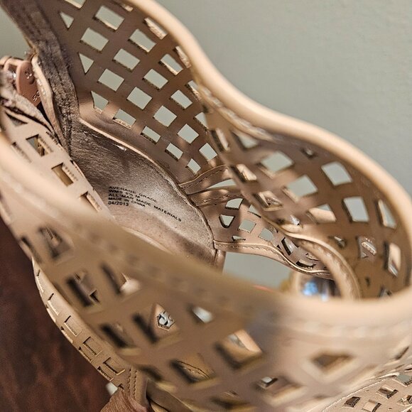 KENNETH COLE WOMEN'S HEELS SIZE 9.5 - Picture 5 of 5